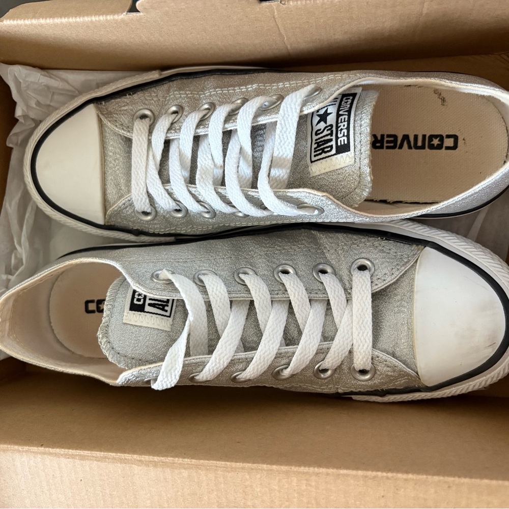 Converse Silver Low-Tops